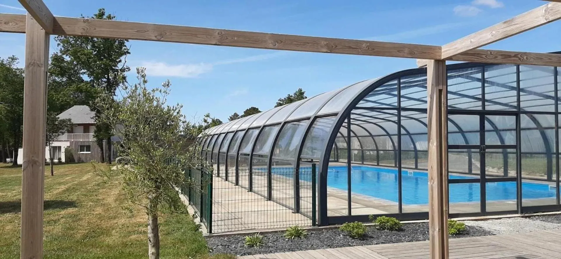 Chalet Dans Domaine Avec Piscine Marzan Campsite