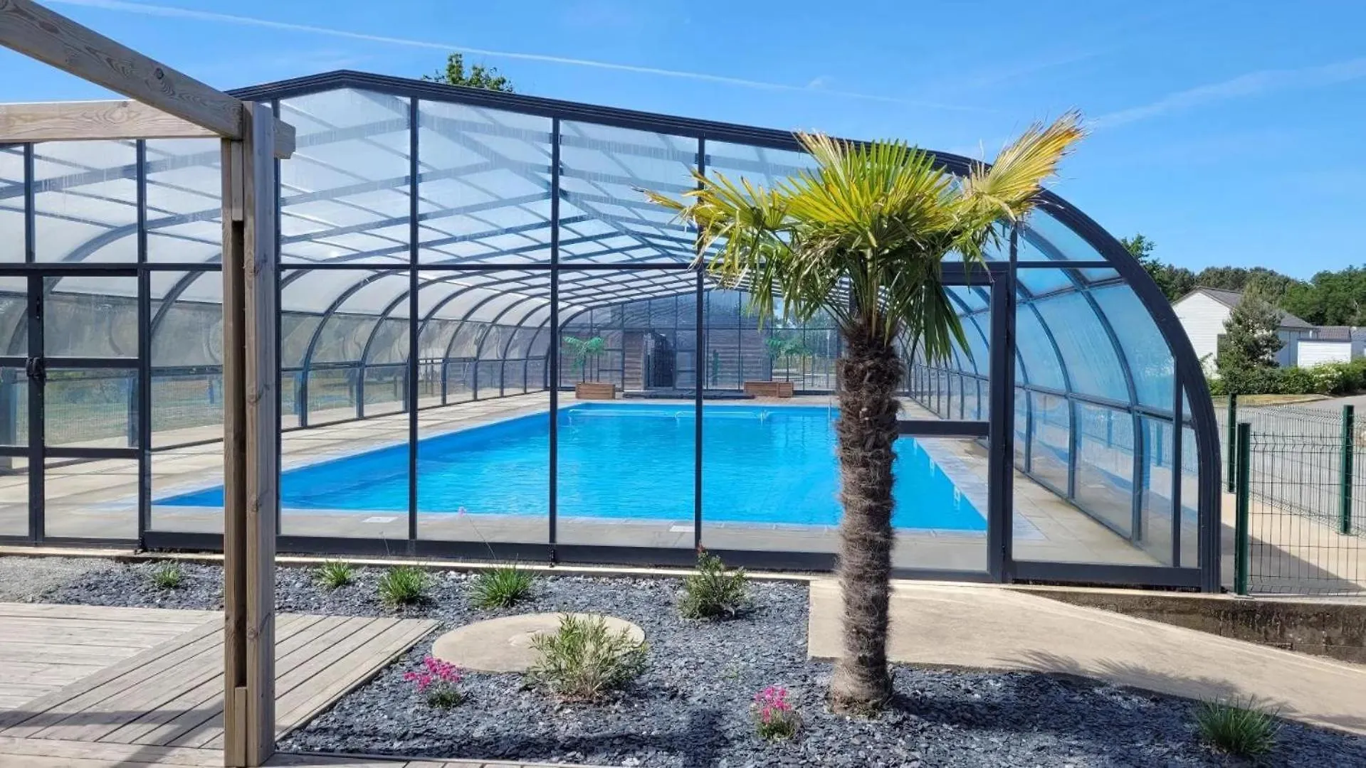 Campsite Chalet Dans Domaine Avec Piscine Marzan