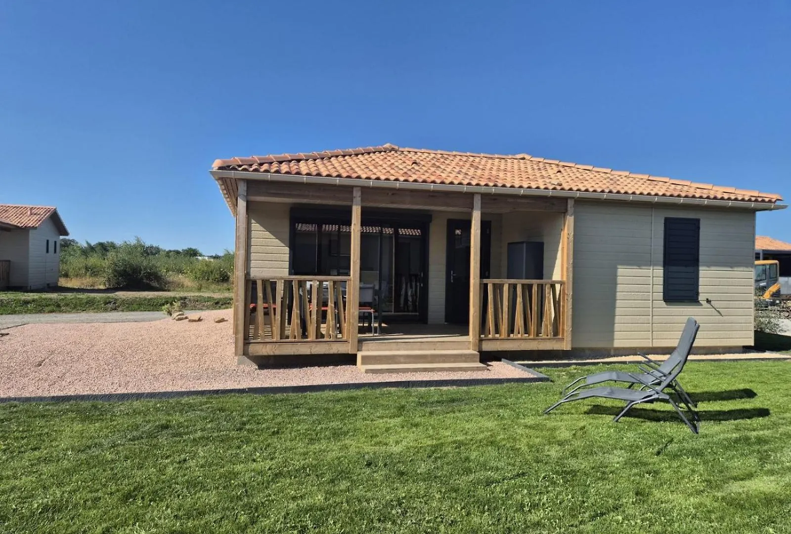 Chalet Dans Domaine Avec Piscine Marzan
